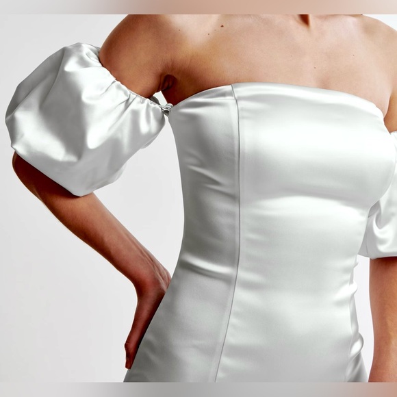 Abercrombie & Fitch, White Mini Dress. Brand new with tags! - Picture 12 of 12